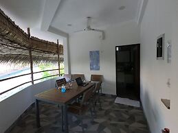 Dhangethi Inn