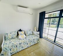 Red Hibiscus Villas
