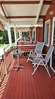 Red Hibiscus Villas