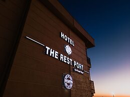 The Rest Port Hotel