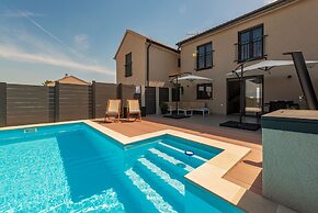 Villa NiA