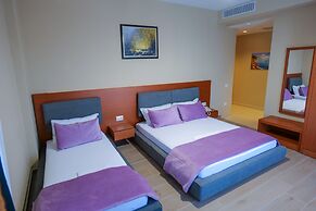 6 Milje Hotel