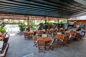 6 Milje Hotel