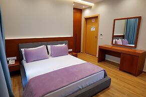 6 Milje Hotel