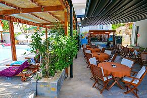 6 Milje Hotel