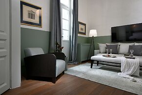 ATHINAIDOS QUARTERS BY K&K