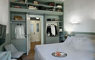 ATHINAIDOS QUARTERS BY K&K
