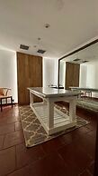 Gardi Hotel & Suites