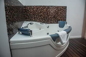 Pefaco Hotel Maya Maya