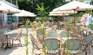 Pefaco Hotel Maya Maya