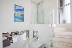 Villa the wave