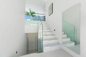 Villa the wave