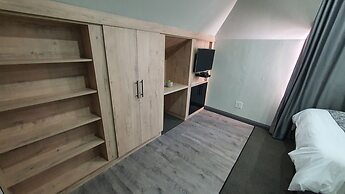 Luxe on Ridge