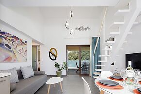 Coconut Palm Paradise