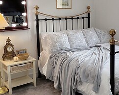 Impeccable 2 Bedroom House in Bicester