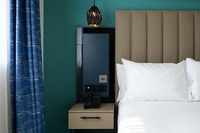 Spark by Hilton Luton