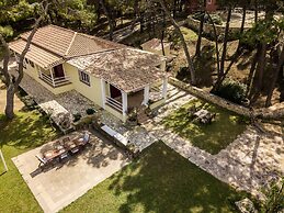 Azzuro Beach House