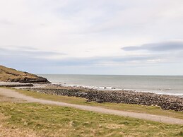 Cwm Ceiliog Annex