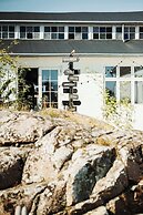The Falcon Hotel
