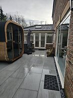 Rent My Spa Home With Pool Table, Hottub and Sauna