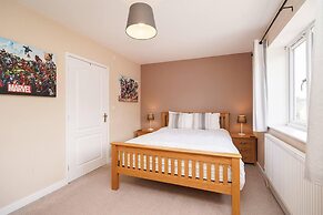 Rent My Spa Home With Pool Table, Hottub and Sauna