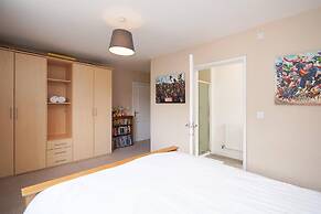 Rent My Spa Home With Pool Table, Hottub and Sauna