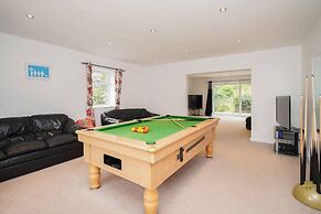 Rent My Spa Home With Pool Table, Hottub and Sauna