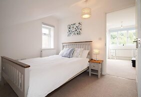 Rent My Spa Home With Pool Table, Hottub and Sauna
