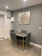 5 Eyre Square Lane