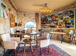 Ala Stone Hotel