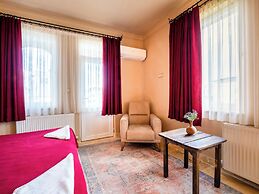 Ala Stone Hotel