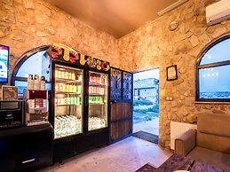 Ala Stone Hotel