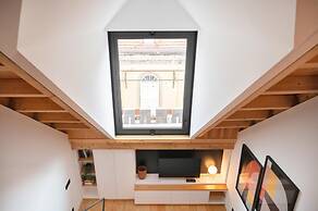 Elegant Downtown Apartment by Vacationy