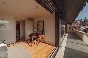 Downtown Penthouse With River View by Vacationy