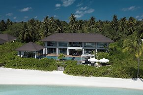 Madifushi Private Island