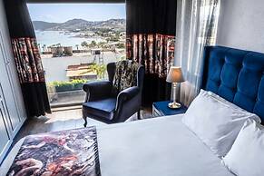 Art & Interiors