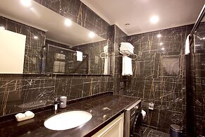 Princely Suites
