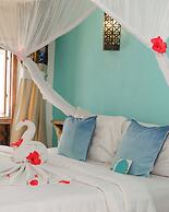 Emerald Palm Courtyard Hotel