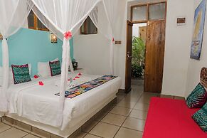Emerald Palm Courtyard Hotel