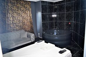 Vip Suit