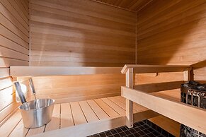 Stunning Views 2BR Apt with Sauna & Best Location