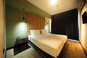 Polek Hotel