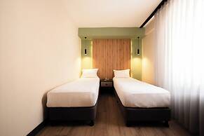 Polek Hotel
