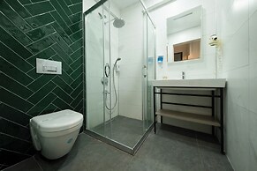 Polek Hotel