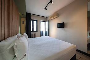 Polek Hotel