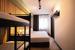 Polek Hotel
