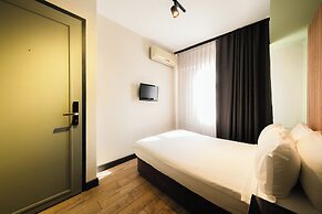 Polek Hotel