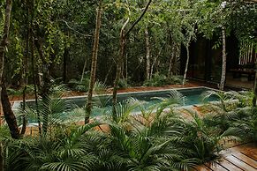 K NAJ Community Cenote residence