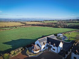 Knights Rest - 4 Bedroom - Princes Gate