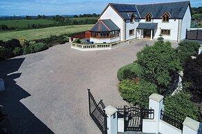 Knights Rest - 4 Bedroom - Princes Gate